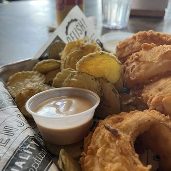 Bush League Bar and Grill - Fried pickles - Sports Bars Near Me - Hudson Oaks, Texas