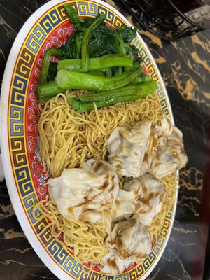 Mei Lai Wah | Wonton Noodle Garden by null