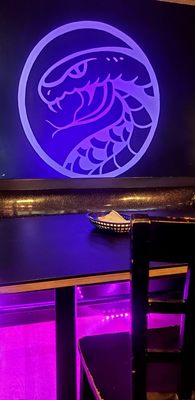 Cobra Burger by null