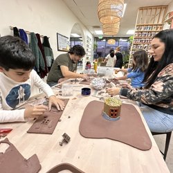 Good Dirt Pottery Studio - A successful Family arts & crafts night!!