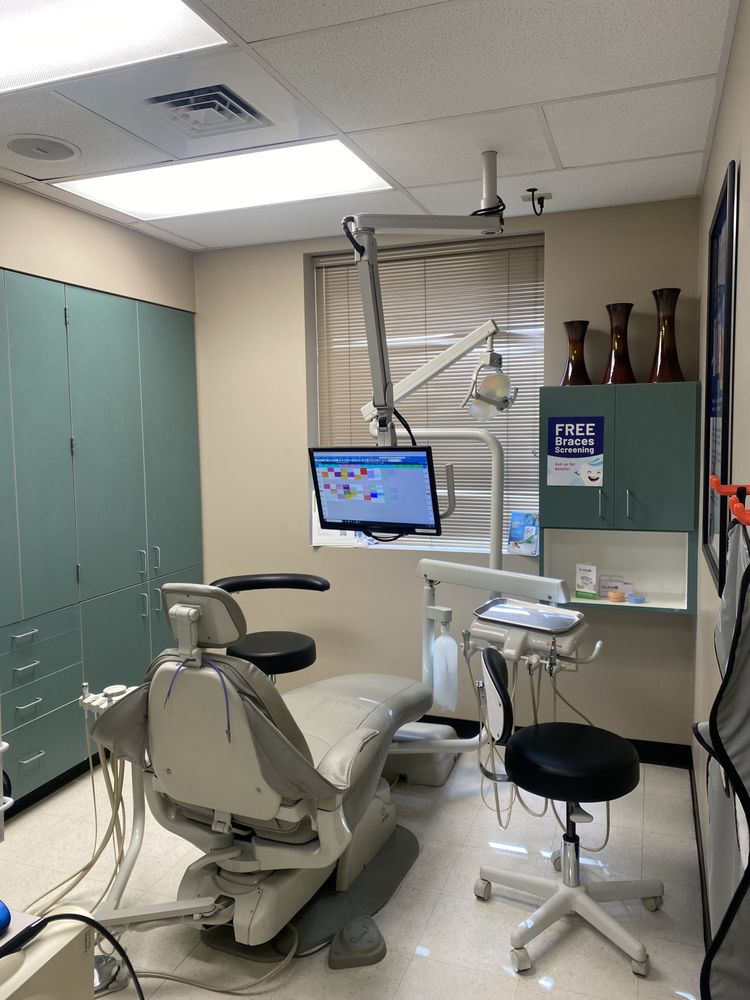 PERFECT TEETH Updated October 2024 13 Photos & 42 Reviews 6126 E