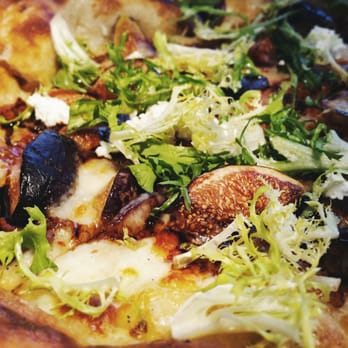 Bar Bocce - Fig, goat cheese, balsamic, and frisee pizza. Out of this world delicious! - Pizza Near Me - Sausalito, California