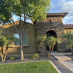 TruLight US - Amazing Front Yard