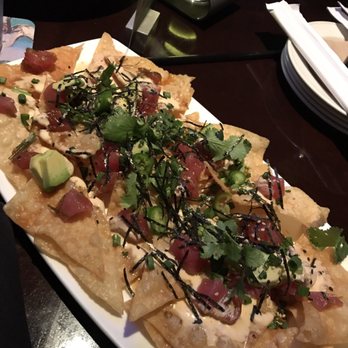 Yard House - Poke nachos - New American Near Me - Seattle, Washington Yard House - Poke nachos - New American Near Me - Seattle, Washington