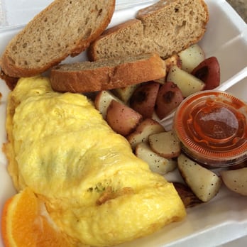 Panes Bread Cafe - Omelet - Fluffy and Delicious - Sandwiches Near Me - Chicago, Illinois Panes Bread Cafe - Omelet - Fluffy and Delicious - Sandwiches Near Me - Chicago, Illinois