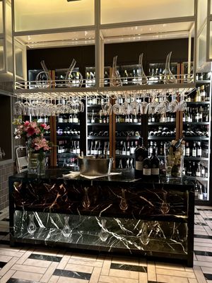MARCUS Restaurant + Lounge by null