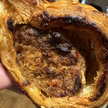 Comptoir Gourmand - Sausage Roll - Coffee & Tea Near Me - London, XGL Comptoir Gourmand - Sausage Roll - Coffee & Tea Near Me - London, XGL