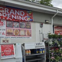 Halal Spot - Outside