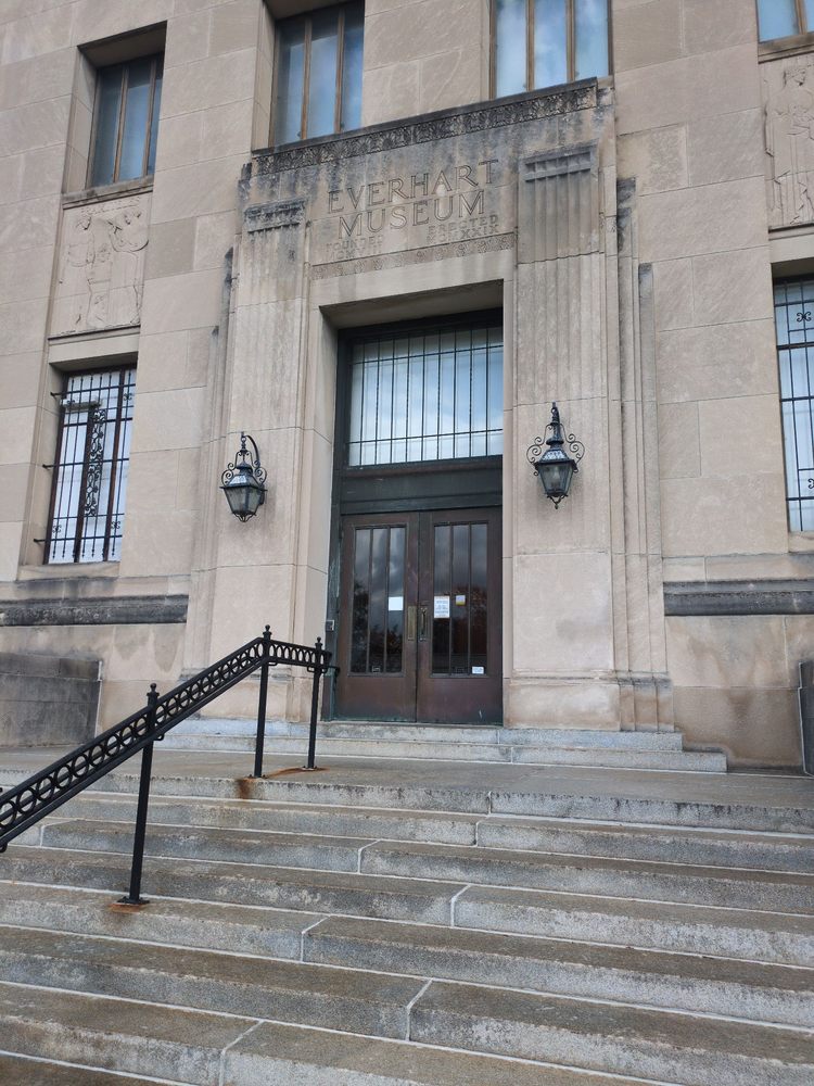 Social spots from Everhart Museum of Natural History Science And Art