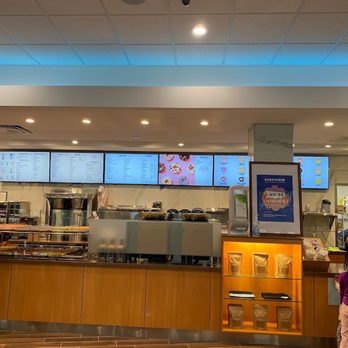 Donutchew - Fair Oaks Mall - Store front - Desserts Near Me - Fairfax, Virginia