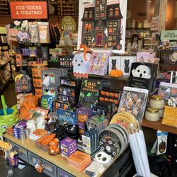 Paper Source - Halloween Display September 2023