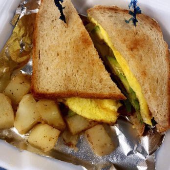 XO Cafe - BLT breakfast sandwich - Cafes Near Me - Glendale, California
