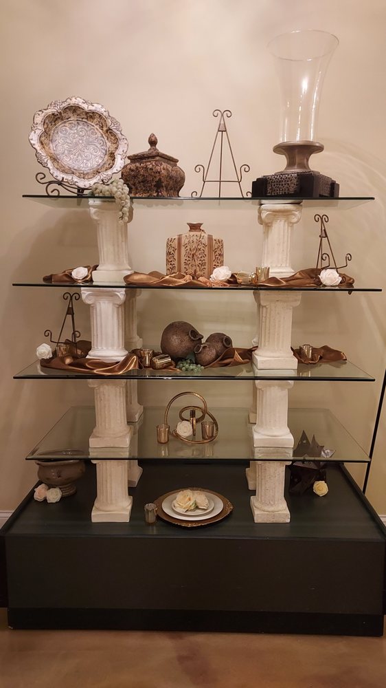 OPHELIA’S BANQUETS Updated November 2024 18 Photos 13102 Western