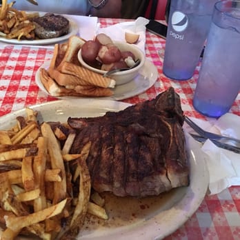 Doe's Eat Place - Steakhouses Near Me - Little Rock, Arkansas Doe's Eat Place - Steakhouses Near Me - Little Rock, Arkansas