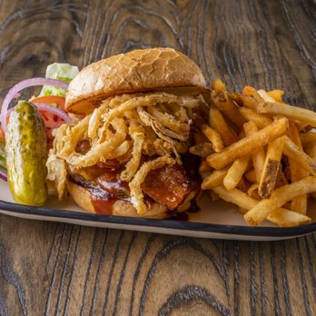 WINGERS Restaurant - Cowboy Burger - American Near Me - Richfield, Utah