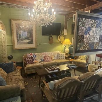 Wonder City Coffee - Seating - Coffee & Tea Near Me - Locust Grove, Oklahoma