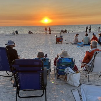Pop's Sunset Grill - The sunset after dinner at Pop's! - Seafood Near Me - Nokomis, Florida Pop's Sunset Grill - The sunset after dinner at Pop's! - Seafood Near Me - Nokomis, Florida