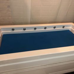 Sunflower Spa - Table showe