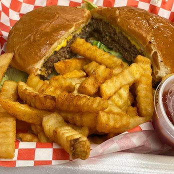 Alonzo Tacos - Cheeseburger and fries. Really good. - Tacos Near Me - Austin, Texas Alonzo Tacos - Cheeseburger and fries. Really good. - Tacos Near Me - Austin, Texas