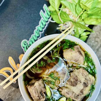 Pho Emerald - I ordered the oxtail pho - Vietnamese Near Me - Auburn, Washington Pho Emerald - I ordered the oxtail pho - Vietnamese Near Me - Auburn, Washington