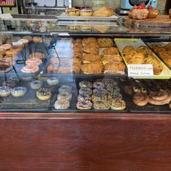 Escapé Donuts and Coffee