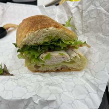Hatch Sandwich Bar - Turkey Bacon Avocado - American Near Me - Hickory, North Carolina