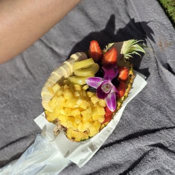 The Lagoon - Acai bowl in a pineapple - Food Trucks Near Me