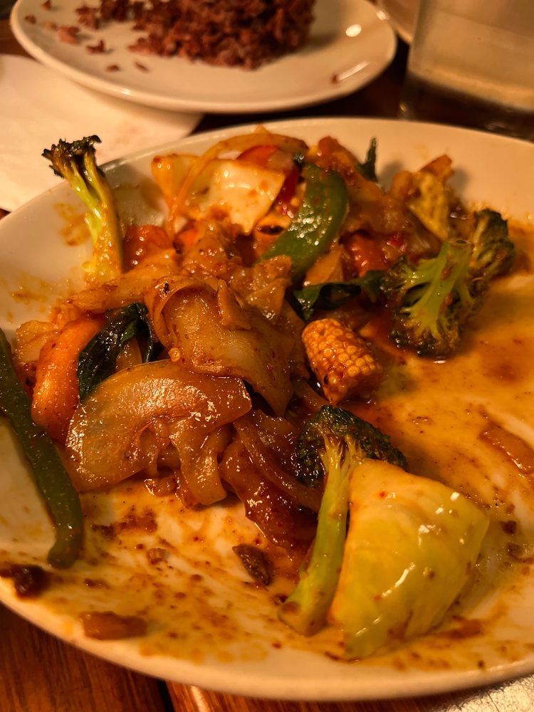 Jamjuree Thai Cuisine