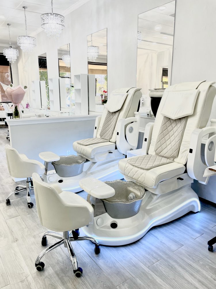 THE HAVEN BEAUTY SPA & LOUNGE 47 Photos & 26 Reviews 1689 Branham