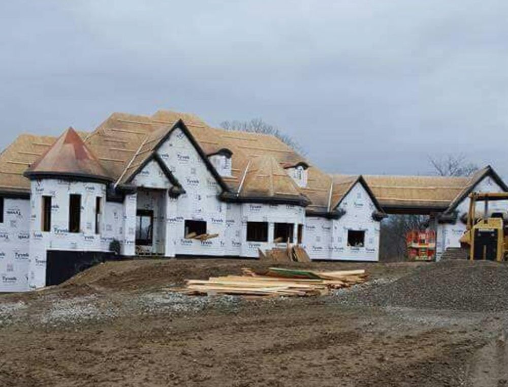 Slide of I.H. Roofing