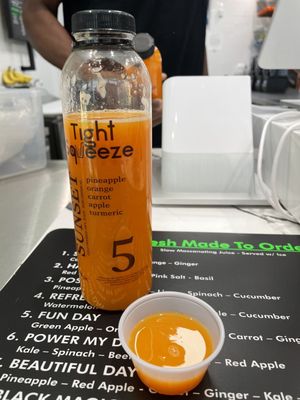 Tight Squeeze Juice Bar by null