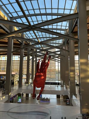 Sacramento International Airport by null