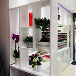 Trian Bespoke Nail Bar