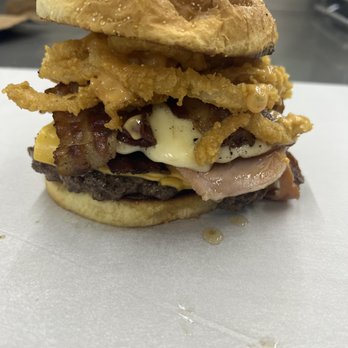 BIG B'S PIZZA - Avalanche burger. Half pound fresh quarter pound Dearborn ham three strips of bacon American Swiss cheese fried onion straws thousand Island - Food Delivery Services Near Me - dearborn heights, Michigan BIG B'S PIZZA - Avalanche burger. Half pound fresh quarter pound Dearborn ham three strips of bacon American Swiss cheese fried onion straws thousand Island - Food Delivery Services Near Me - dearborn heights, Michigan