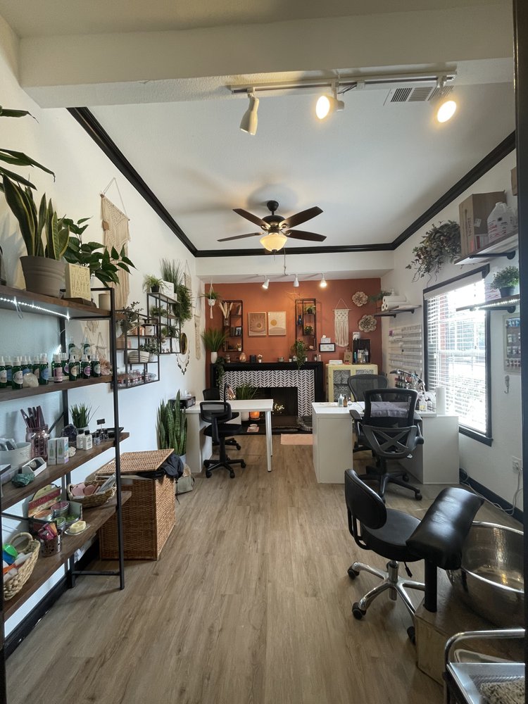 SARAH MILLS NAILS Updated August 2024 173 Photos & 35 Reviews