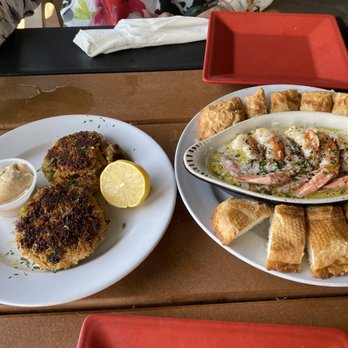 Moondog Seaside Eatery - Crab cakes, pepper shrimp - Seafood Near Me - Fulton, Texas Moondog Seaside Eatery - Crab cakes, pepper shrimp - Seafood Near Me - Fulton, Texas