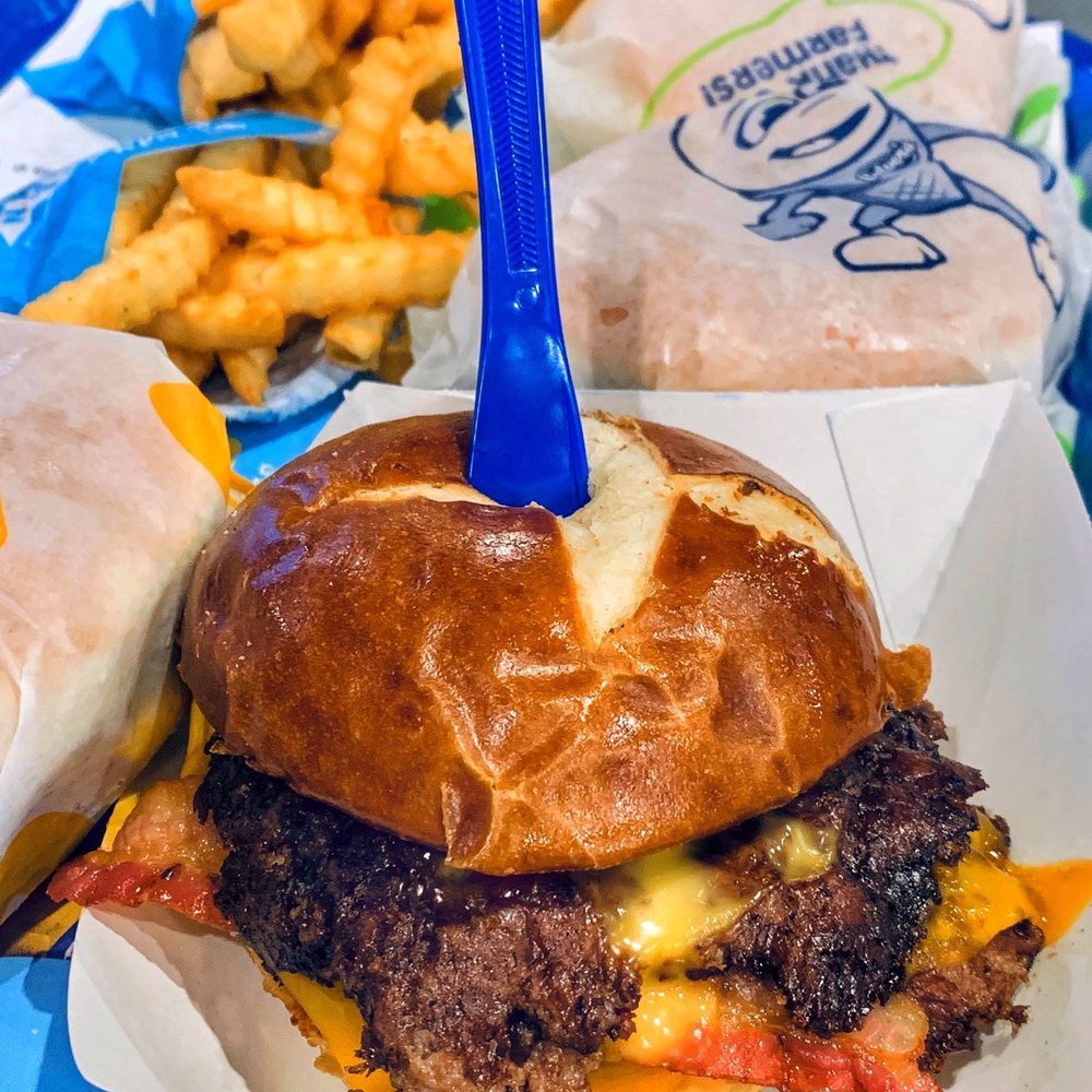 Pretzel Haus Pub Burger