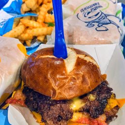 Pretzel Haus Pub Burger