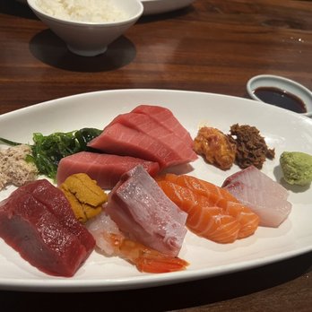Ootoro Sushi - Sashimi Deluxe - Japanese Near Me - Walnut, California