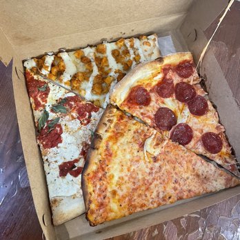 Joe's Pizza - Cheese, pepperoni, margarita and Buffalo chicken slices - Pizza Near Me - New York, New York Joe's Pizza - Cheese, pepperoni, margarita and Buffalo chicken slices - Pizza Near Me - New York, New York