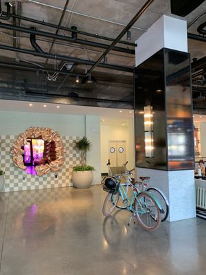 Moxy St. Petersburg Downtown by null