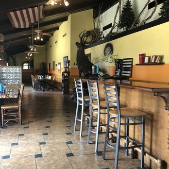 Grizzly Rock Cafe - Sports Bars Near Me - Turlock, California