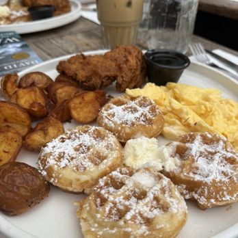 Cracked & Battered - Marina - The C&B Plate - Breakfast & Brunch Near Me - San Francisco, California