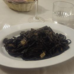 Da Forner - Taglialini w/cuttle fish in cuttle fish ink