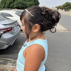 Julia's Beauty Salon - Flower Girl Updo