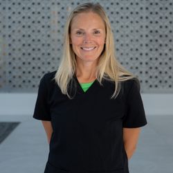 Evolve Chiropractic Cumberland - Chiropractor in NW Chicago Dr. Cori Bauer DC