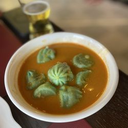Dumplings Company - Pork dumplings with soup