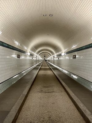 Alter Elbtunnel by null
