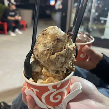 Salt & Straw - Ice Cream & Frozen Yogurt Near Me - Phoenix, Arizona Salt & Straw - Ice Cream & Frozen Yogurt Near Me - Phoenix, Arizona