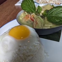 Green curry. Egg needs to be fried longer